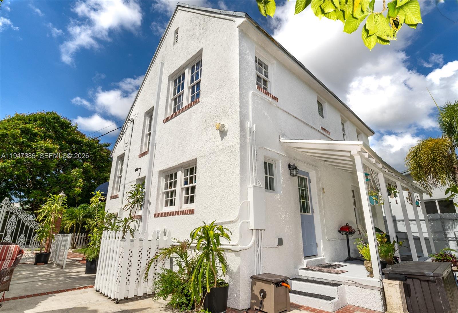 2533 SW 5th St Miami, FL 33135