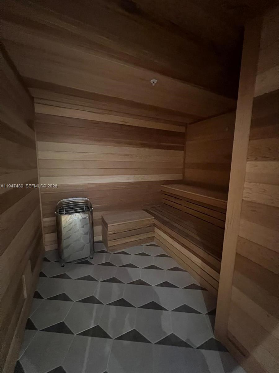 image The Crosby Miami Worldcenter17