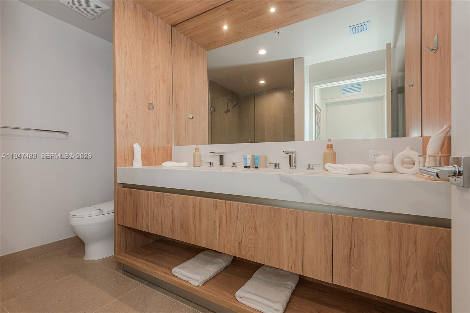 image The Crosby Miami Worldcenter47