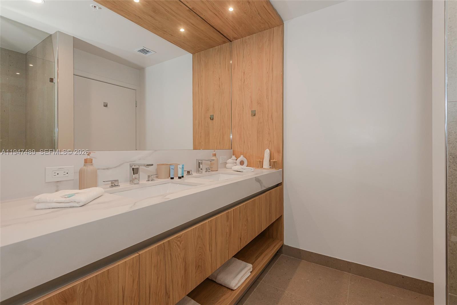 image The Crosby Miami Worldcenter48