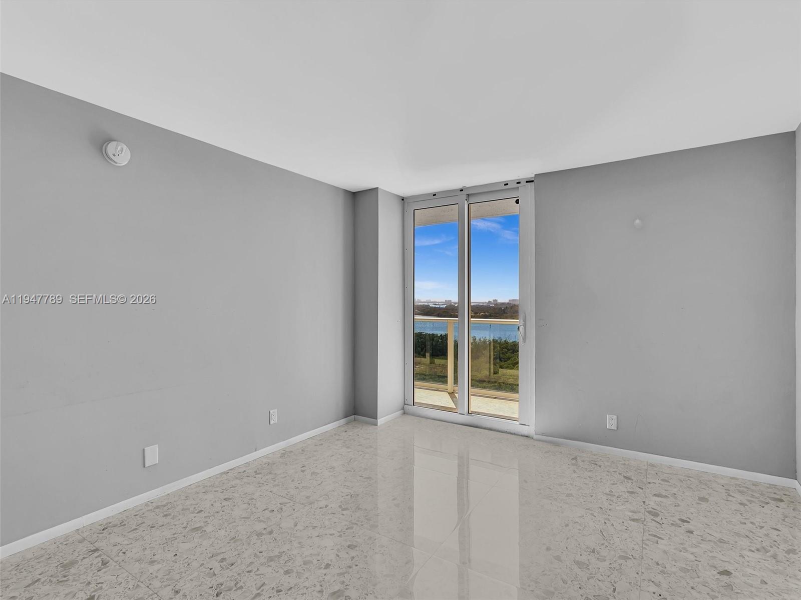 image Arlen House East24