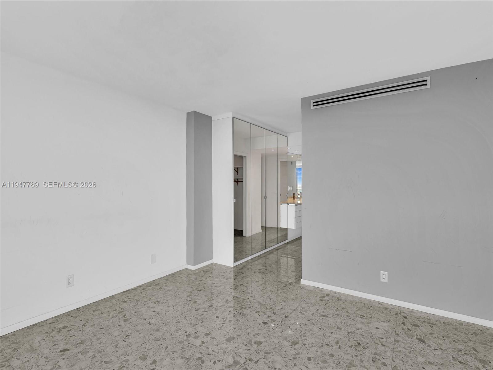 image Arlen House East26