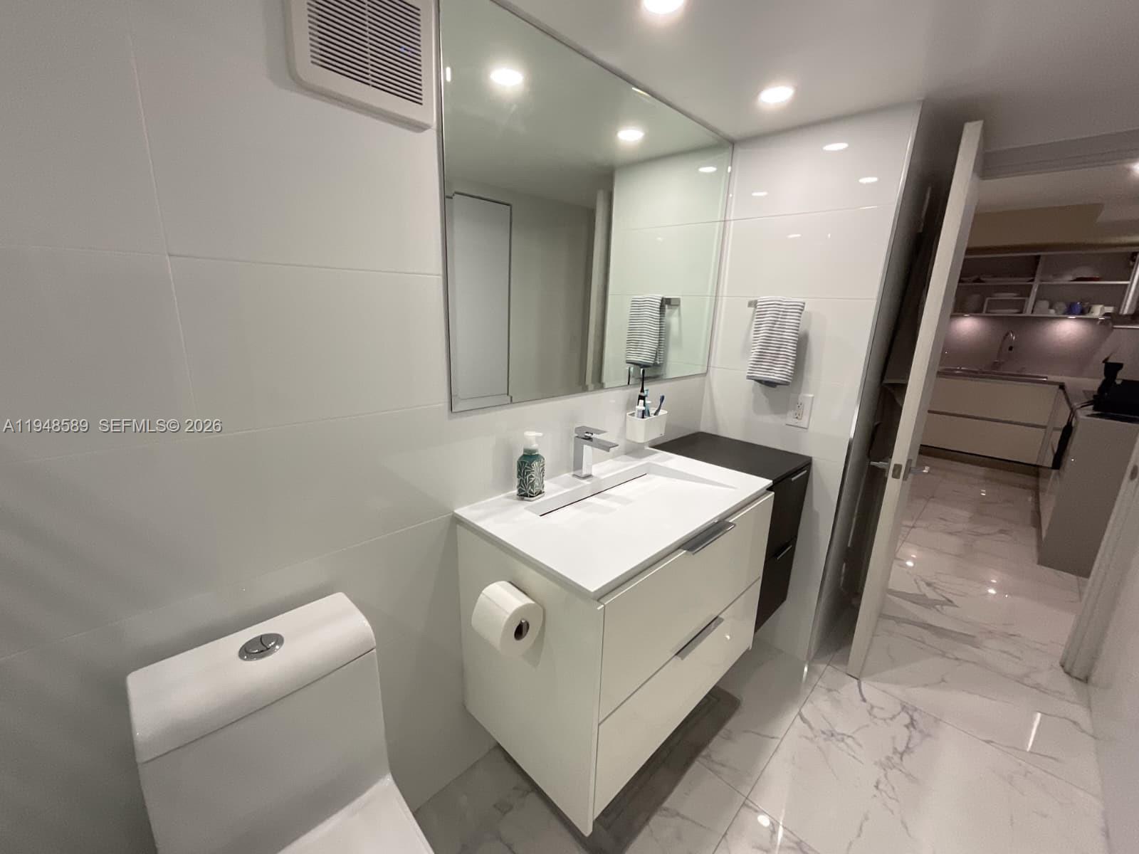 1301 NE Miami Gdns Dr #501W Miami, FL 33179