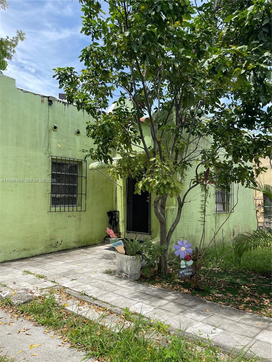 1120 NW 31st St Miami, FL 33127