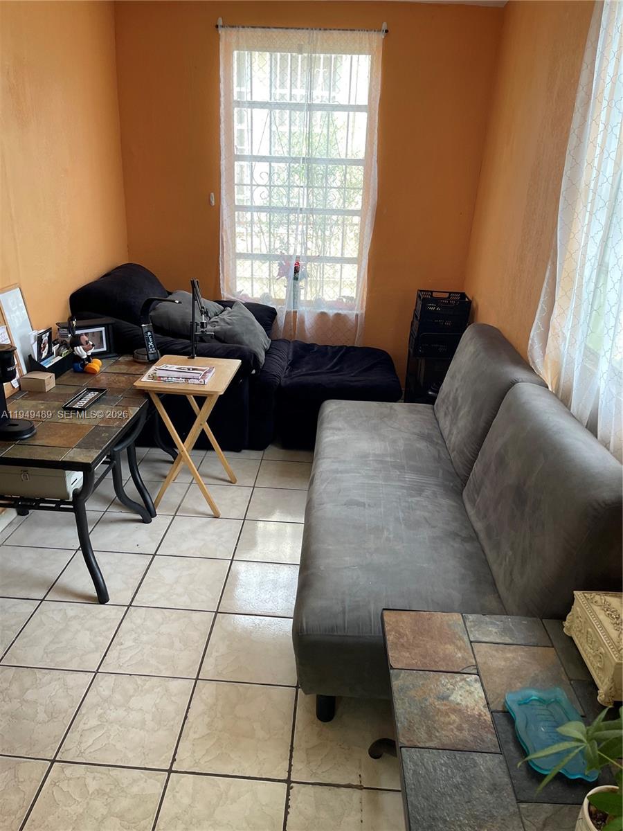 1120 NW 31st St Miami, FL 33127