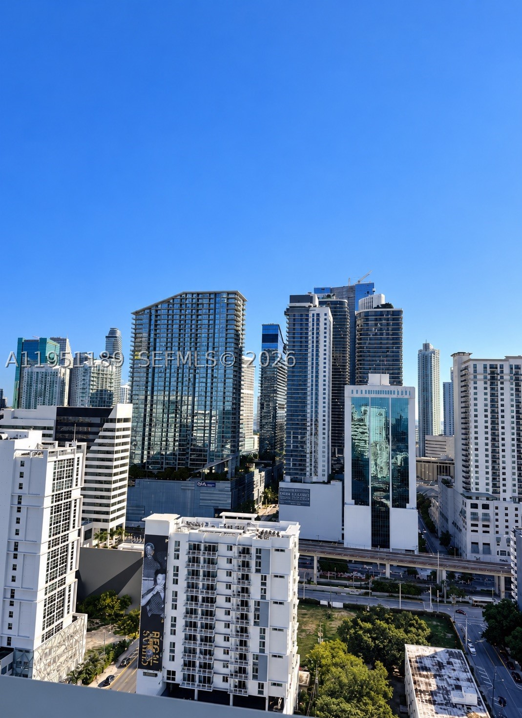 image Smart Brickell I20