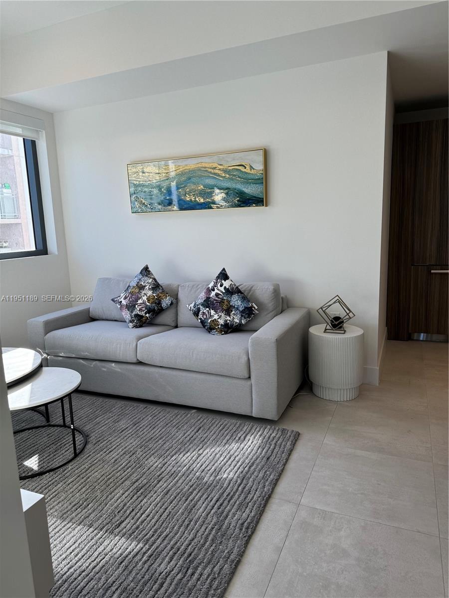 image Smart Brickell I8