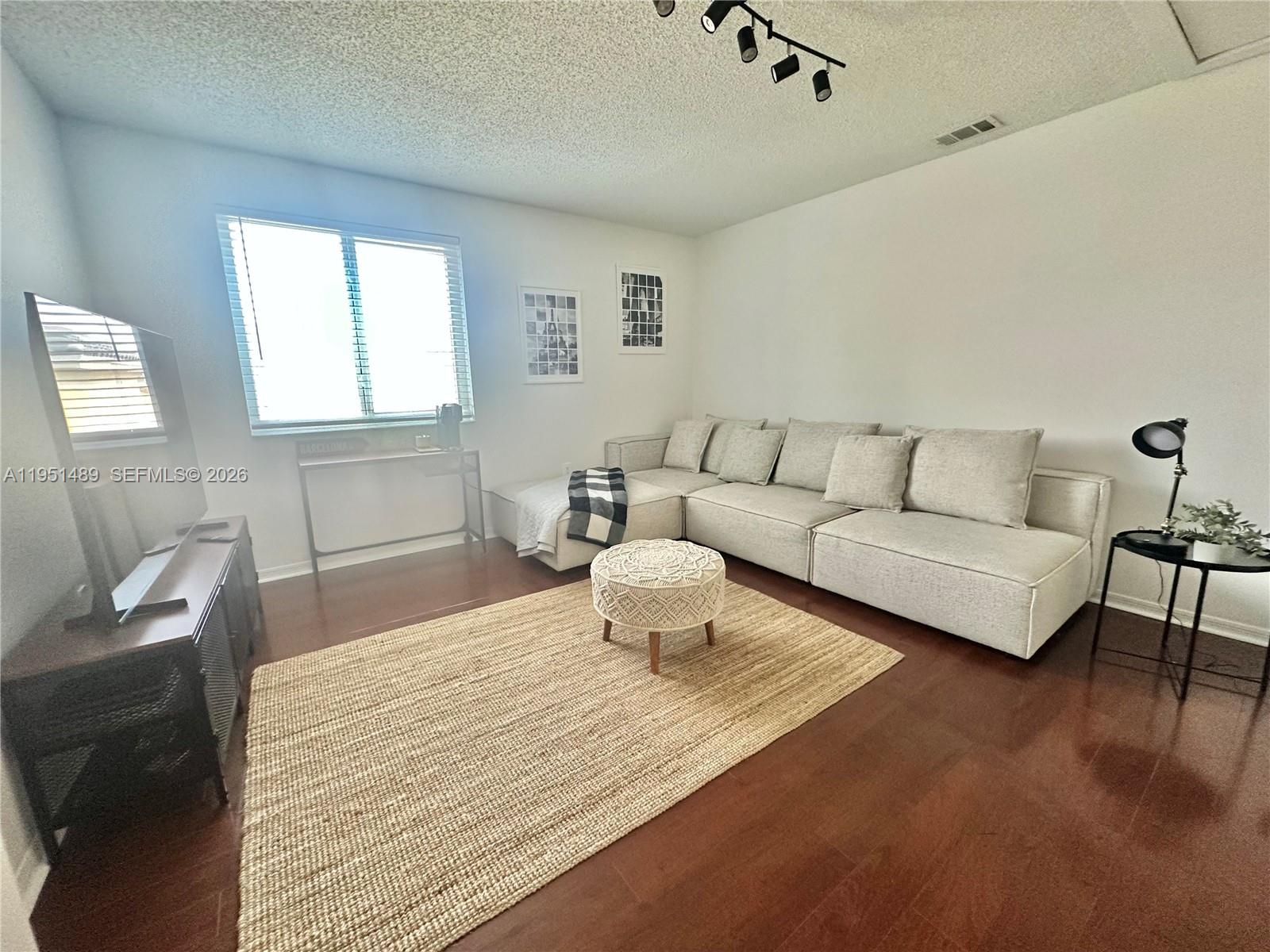 18715 NW 1st St Pembroke Pines, FL 33029