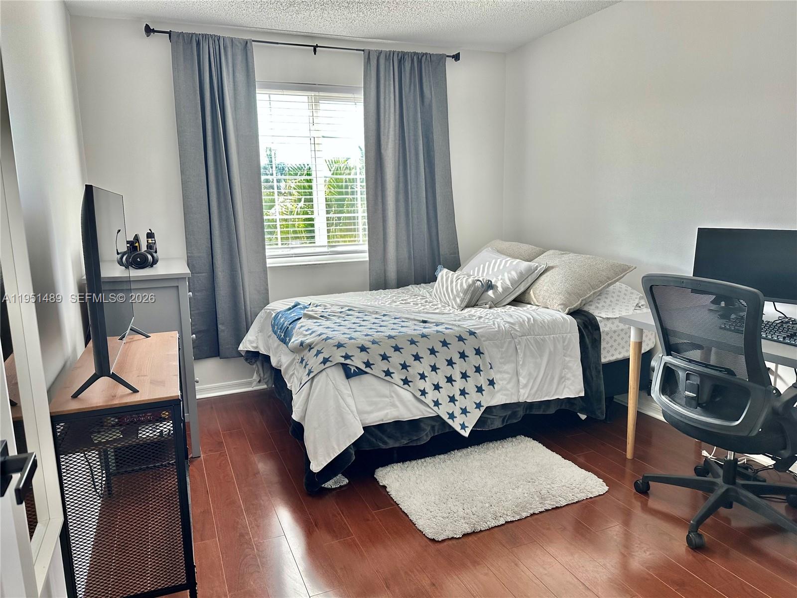 18715 NW 1st St Pembroke Pines, FL 33029