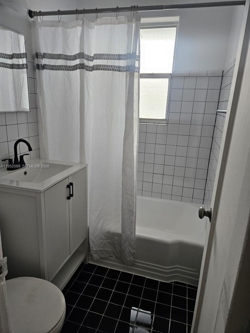 900 Jefferson Ave #14 Miami Beach, FL 33139