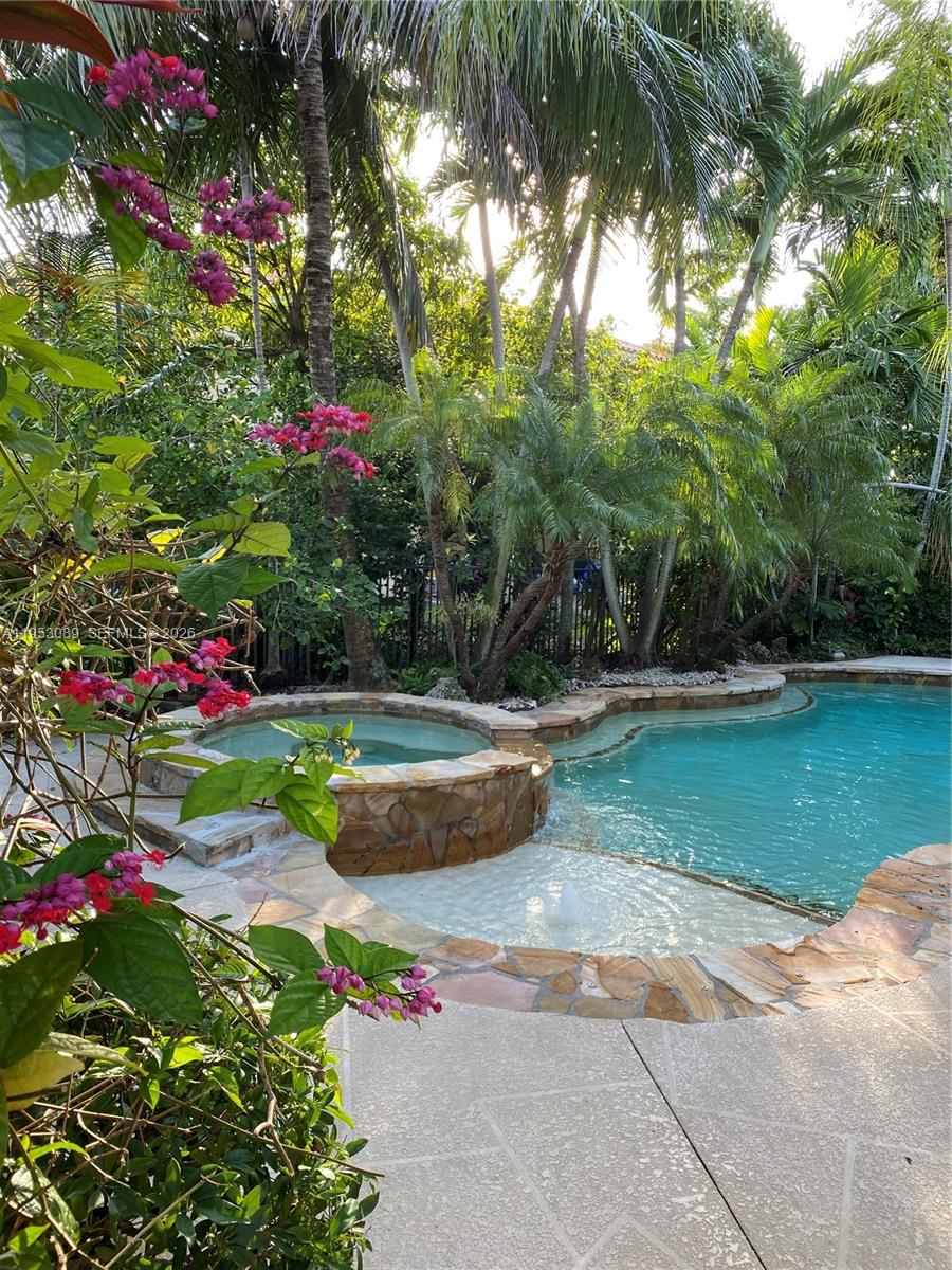 7564 SW 190th St #7564