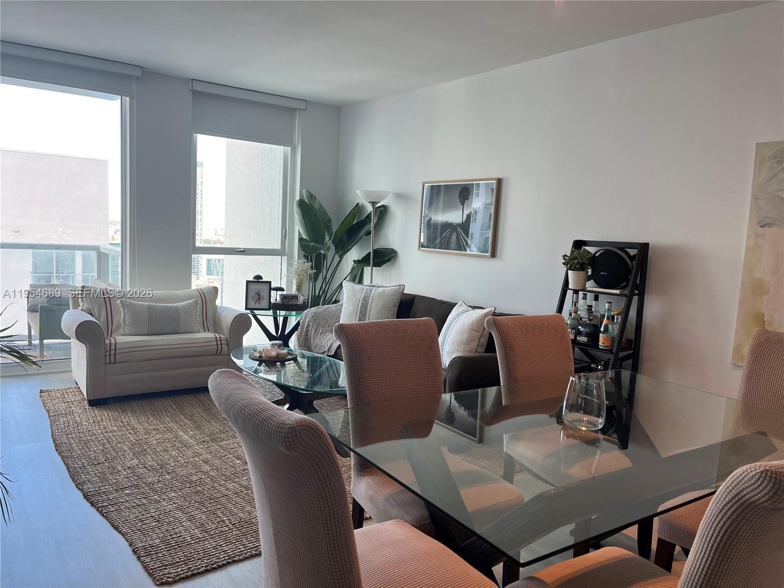 image Vizcayne South3