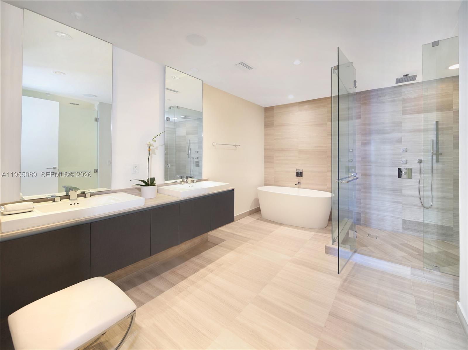 3300 NE 188th St #315 Aventura, FL 33180