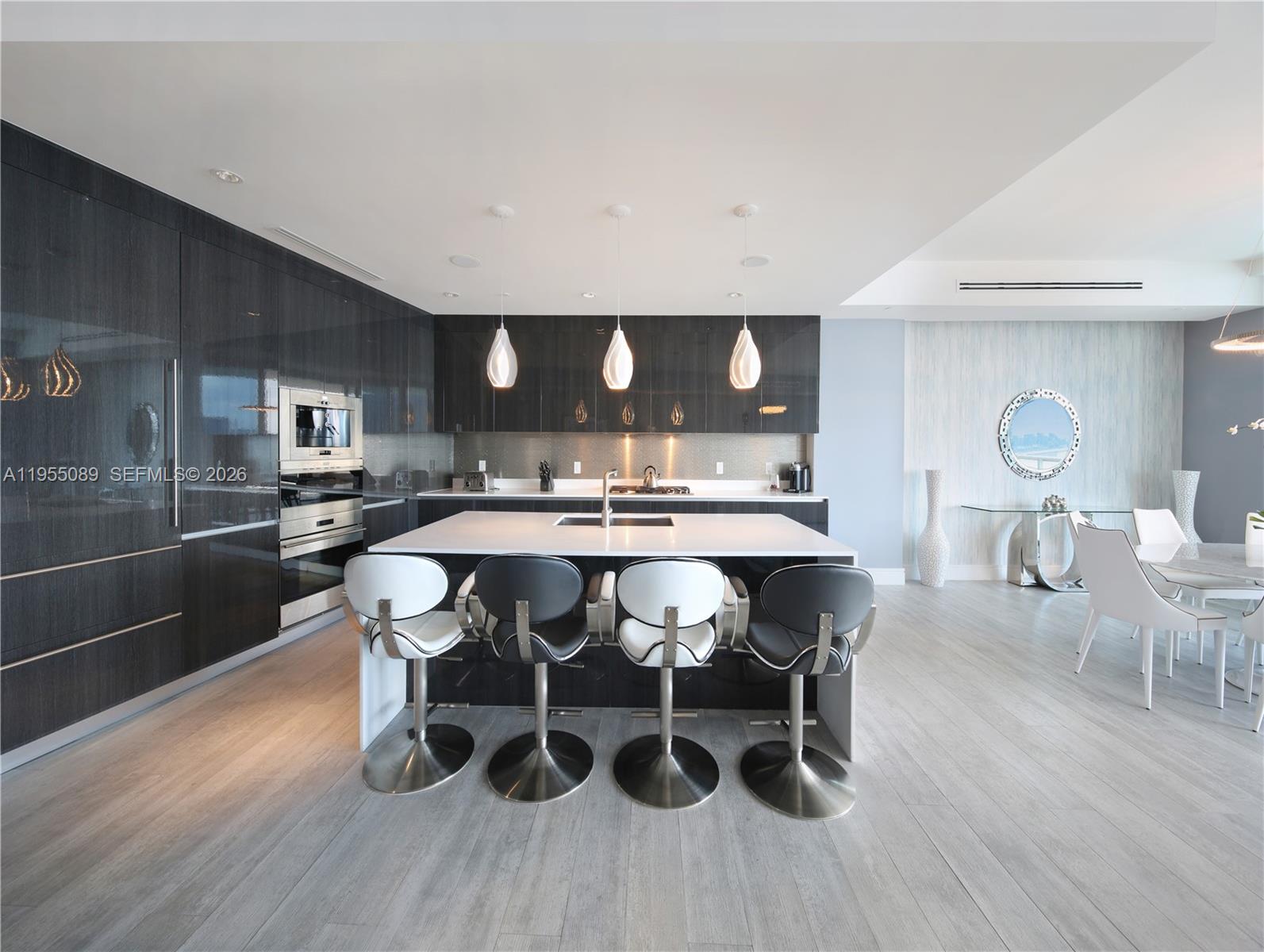 3300 NE 188th St #315 Aventura, FL 33180