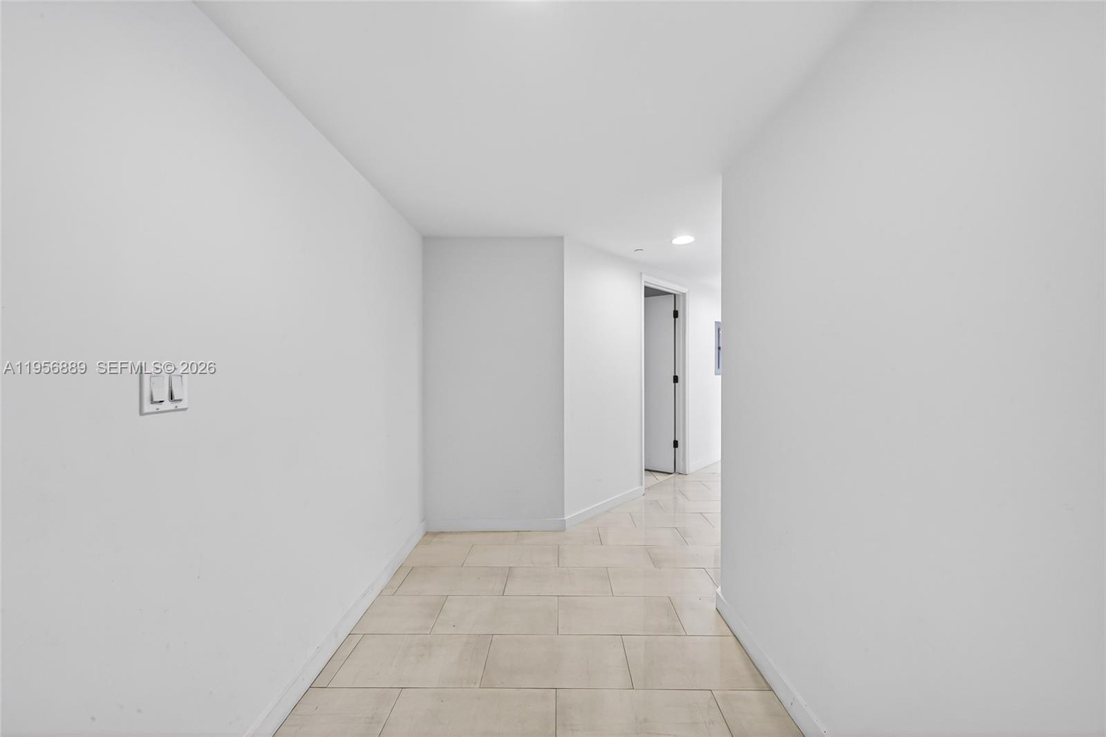 image 500 Brickell East11