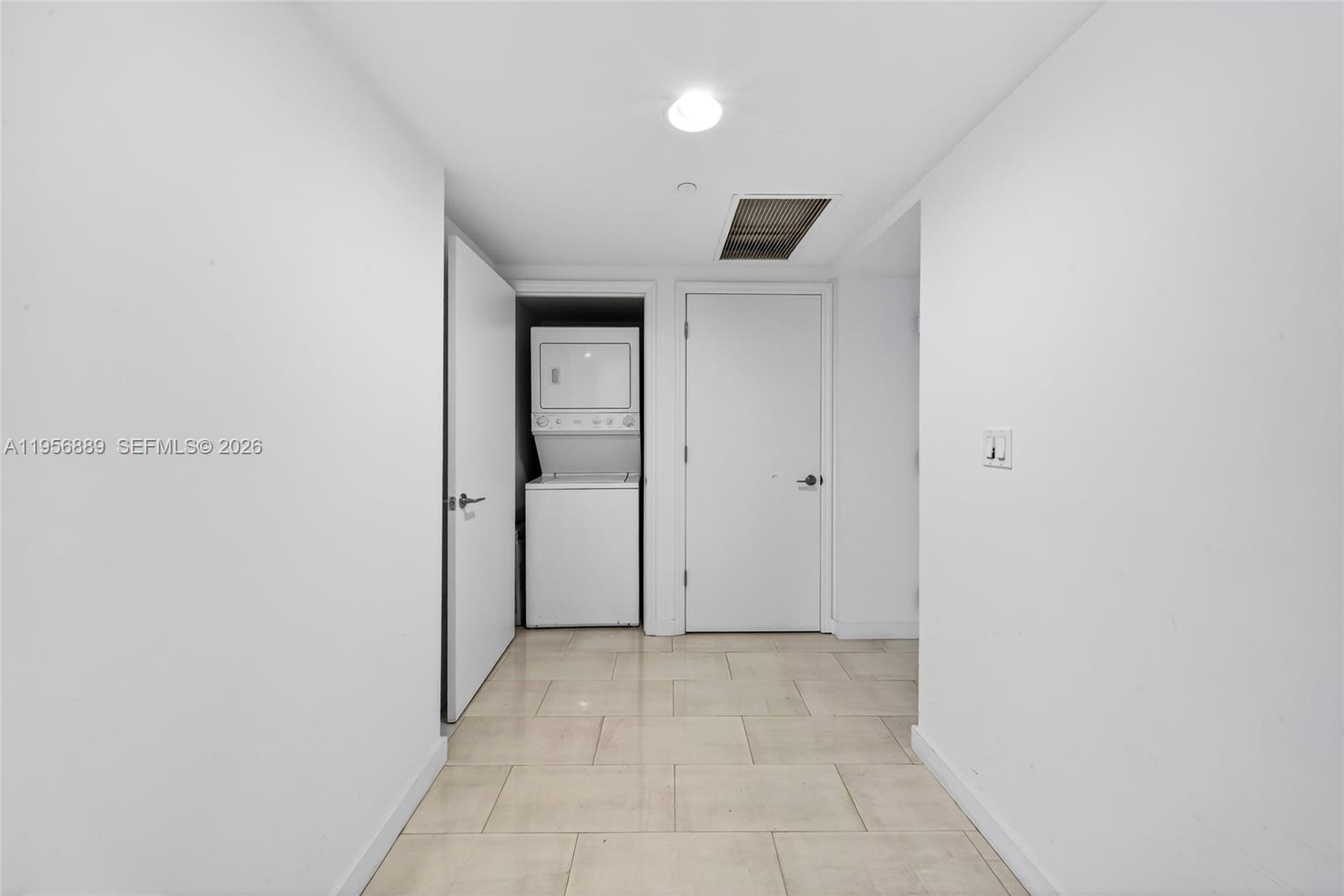 image 500 Brickell East12