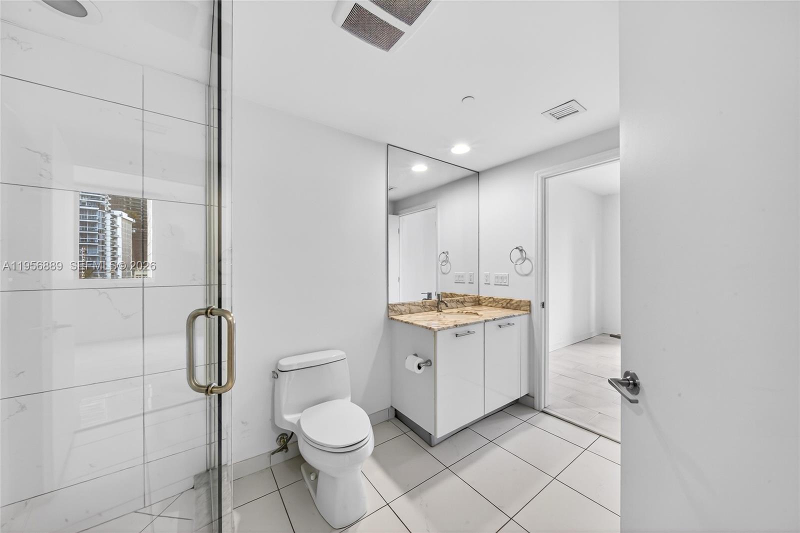 image 500 Brickell East21