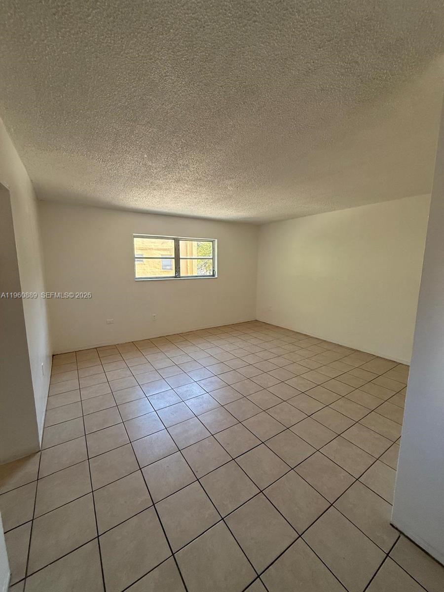 16851 NE 18th Ave #201 North Miami Beach, FL 33162