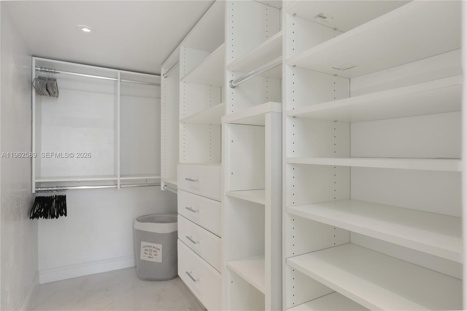 1345 Lincoln Rd #1003 Miami Beach, FL 33139