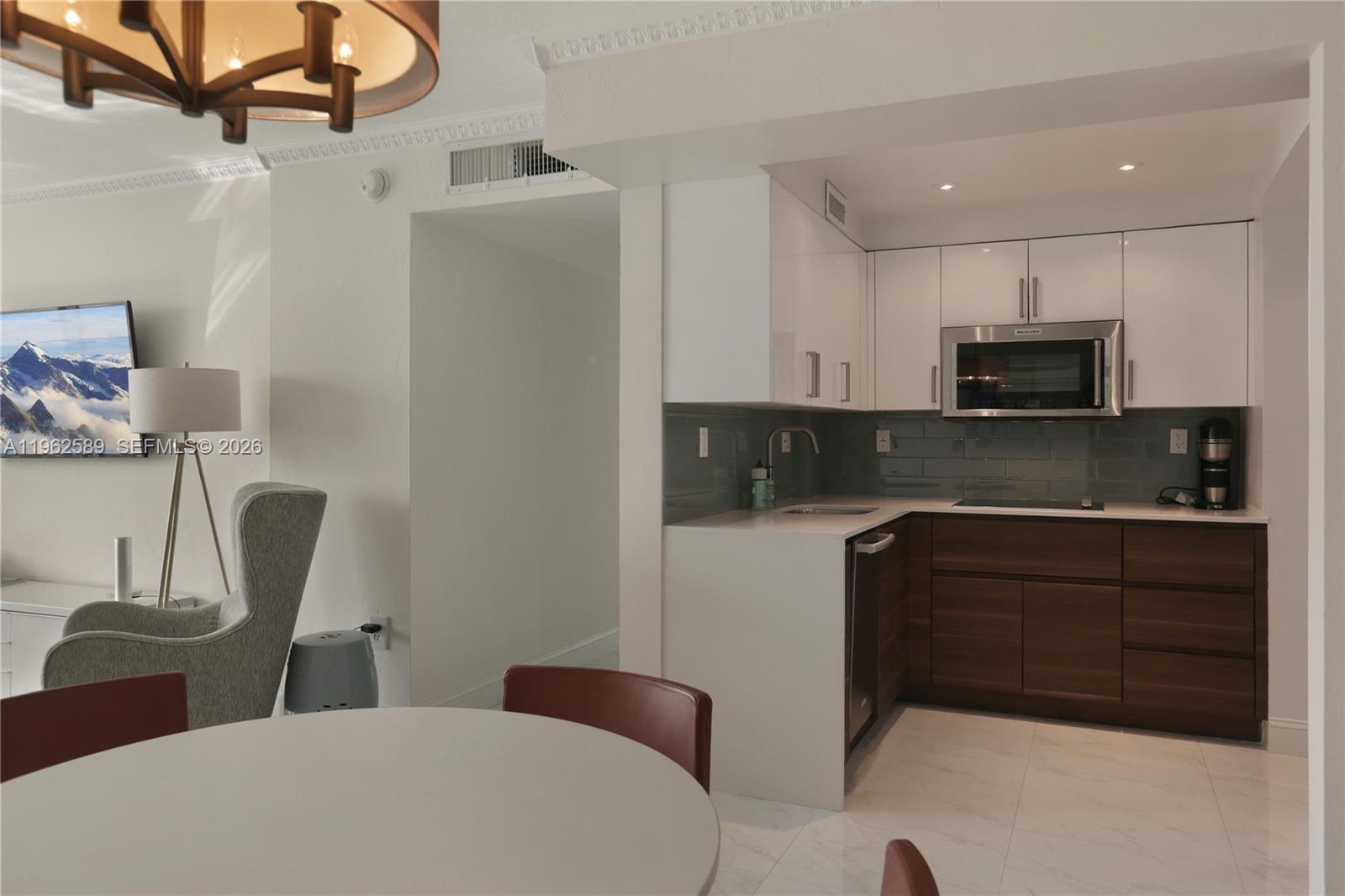 1345 Lincoln Rd #1003 Miami Beach, FL 33139