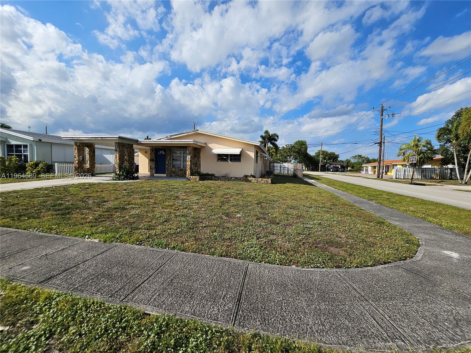 7501 Pierce St Hollywood, FL 33024