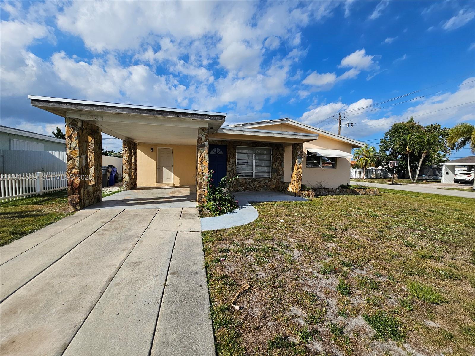 7501 Pierce St Hollywood, FL 33024