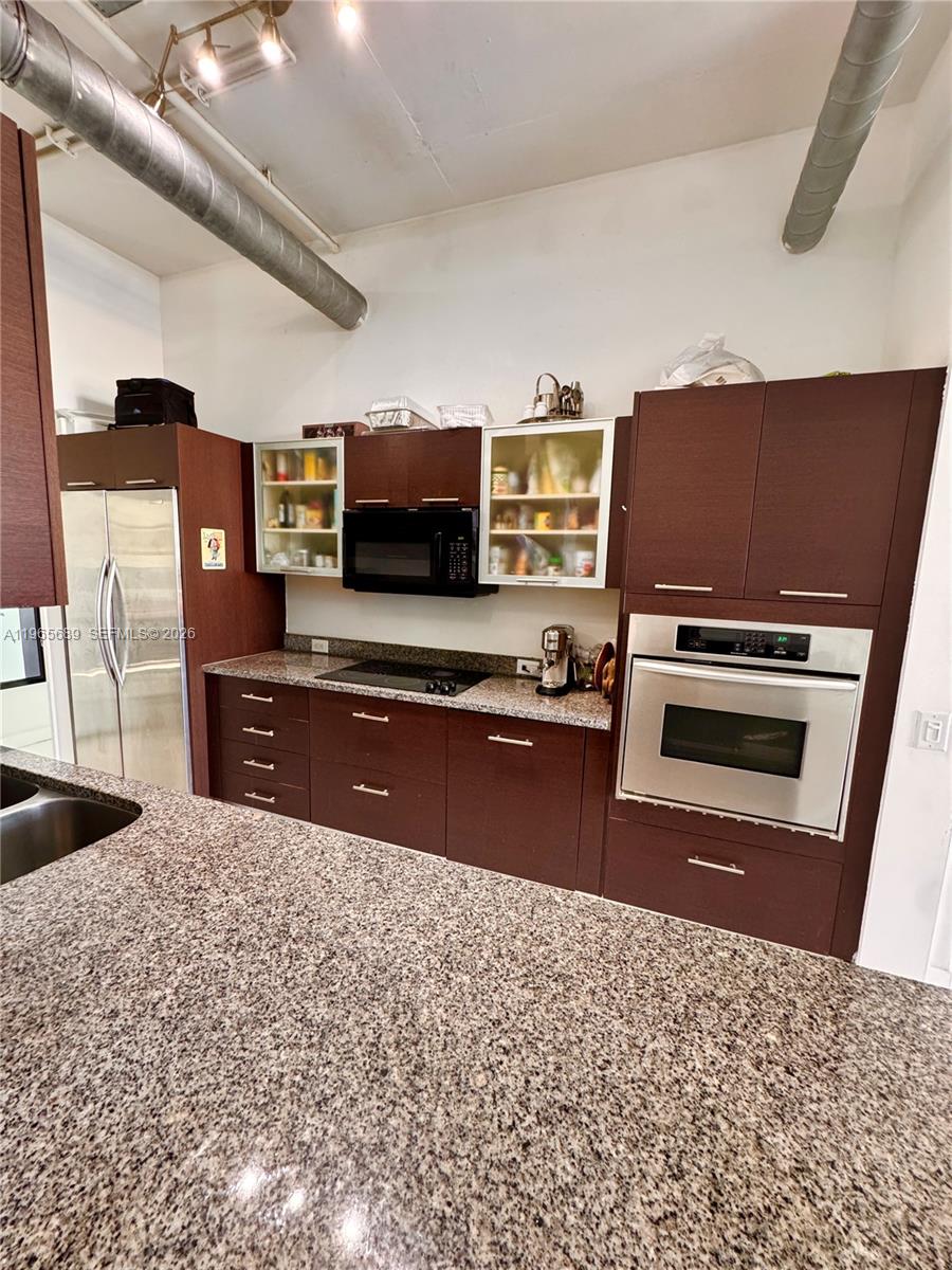 image Uptown Marina Lofts10