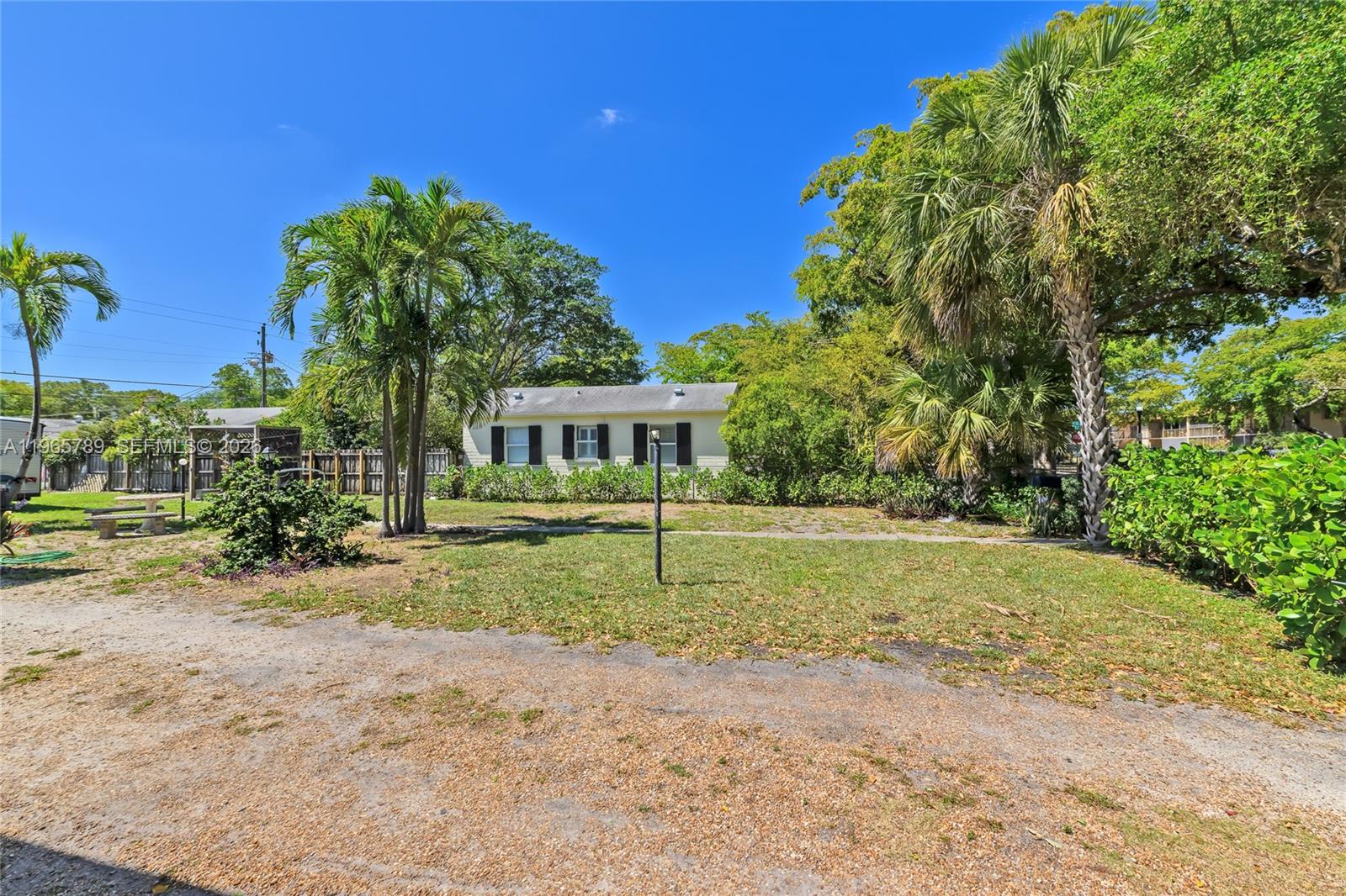 1946 Madison St Hollywood, FL 33020