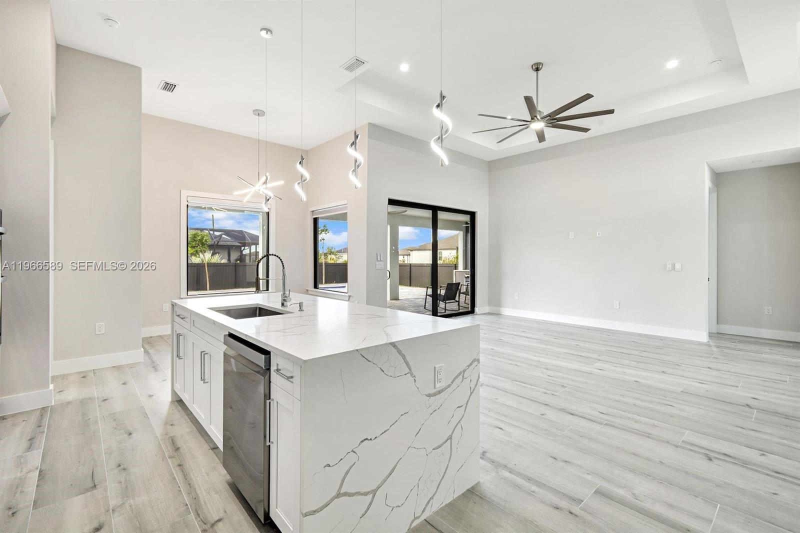 1020 Nw 33rd Pl Cape Coral, FL 33993