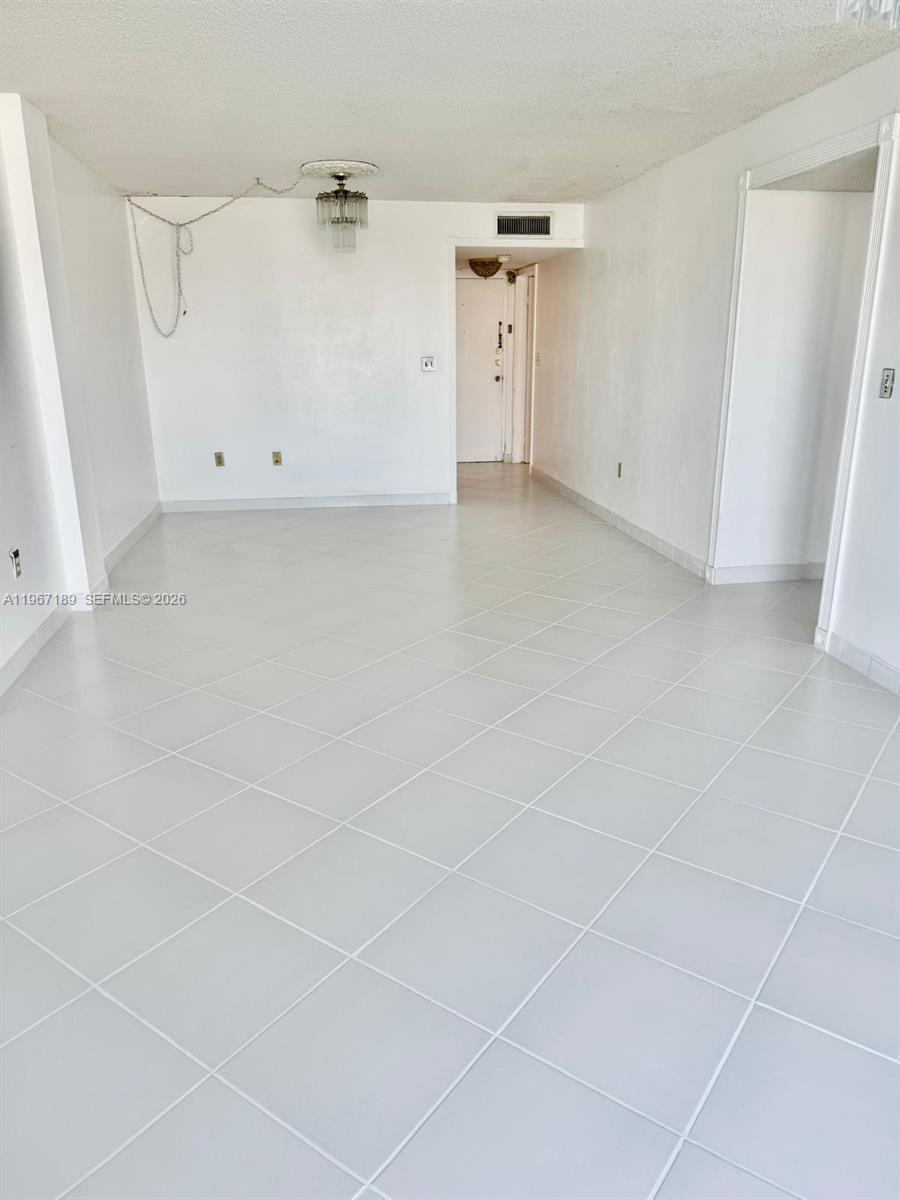 8100 Byron Ave #303 Miami Beach, FL 33141