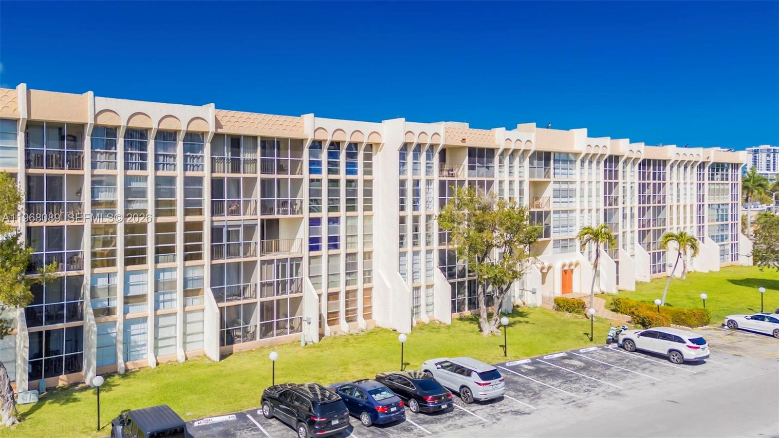 801 Three Iss Blvd #111