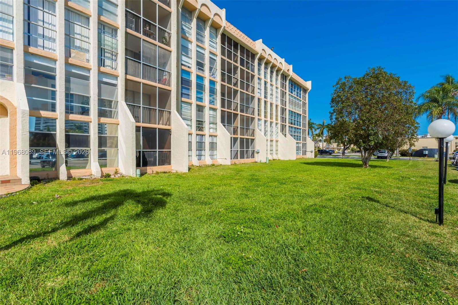 801 Three Iss Blvd #111 Hallandale Beach, FL 33009