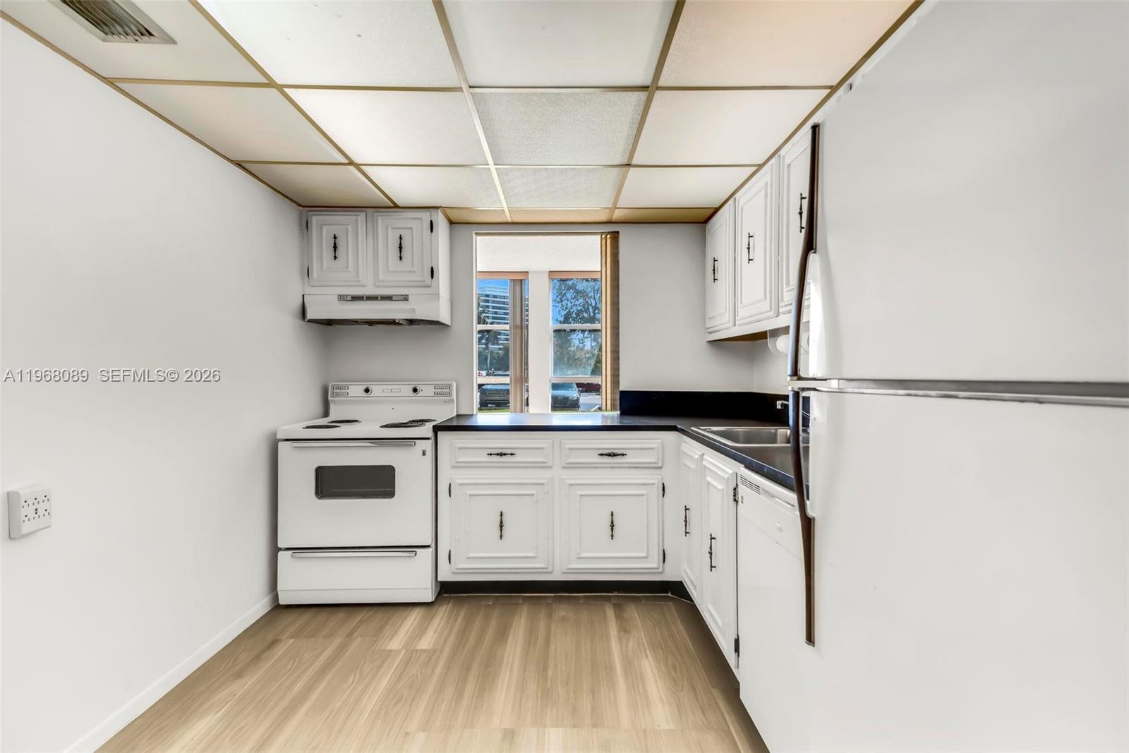 801 Three Iss Blvd #111 Hallandale Beach, FL 33009