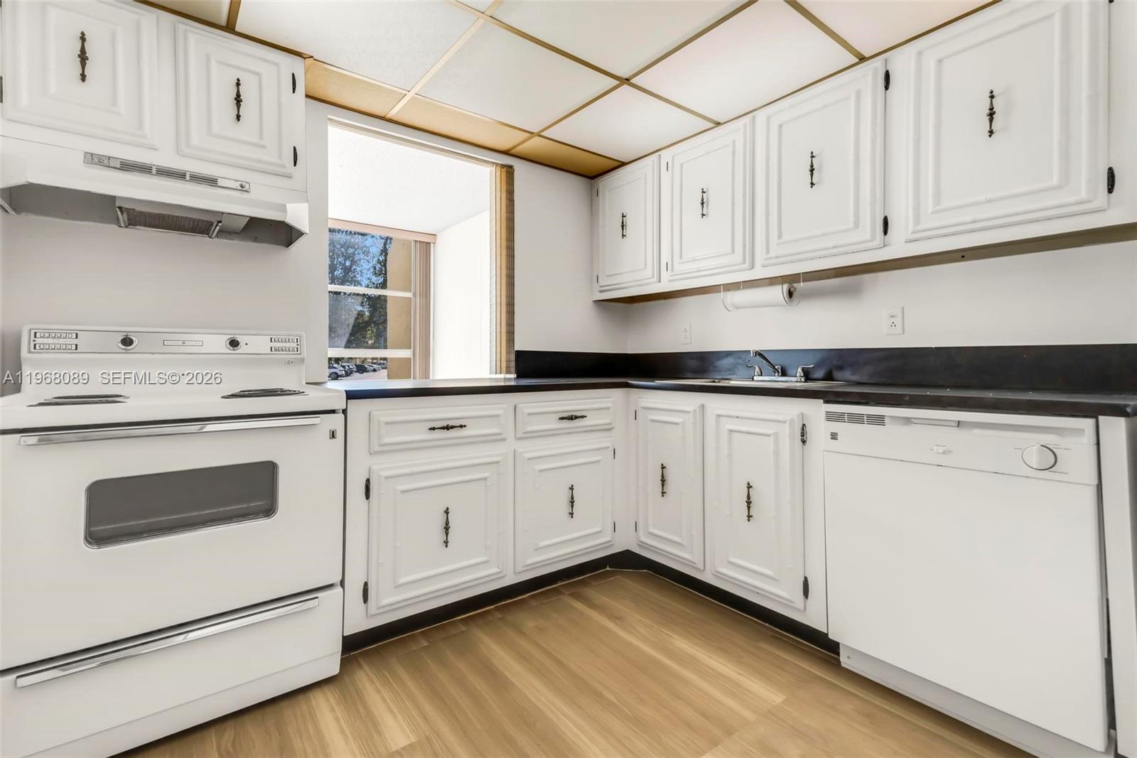 801 Three Iss Blvd #111 Hallandale Beach, FL 33009