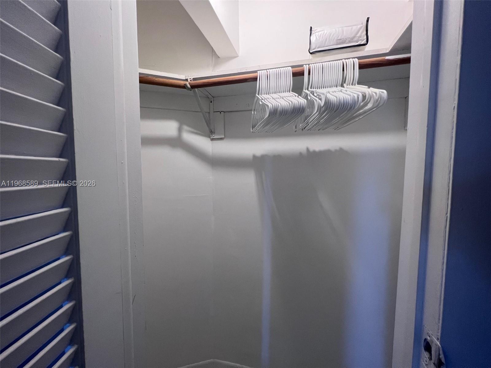 100 Lincoln Rd #415 Miami Beach, FL 33139