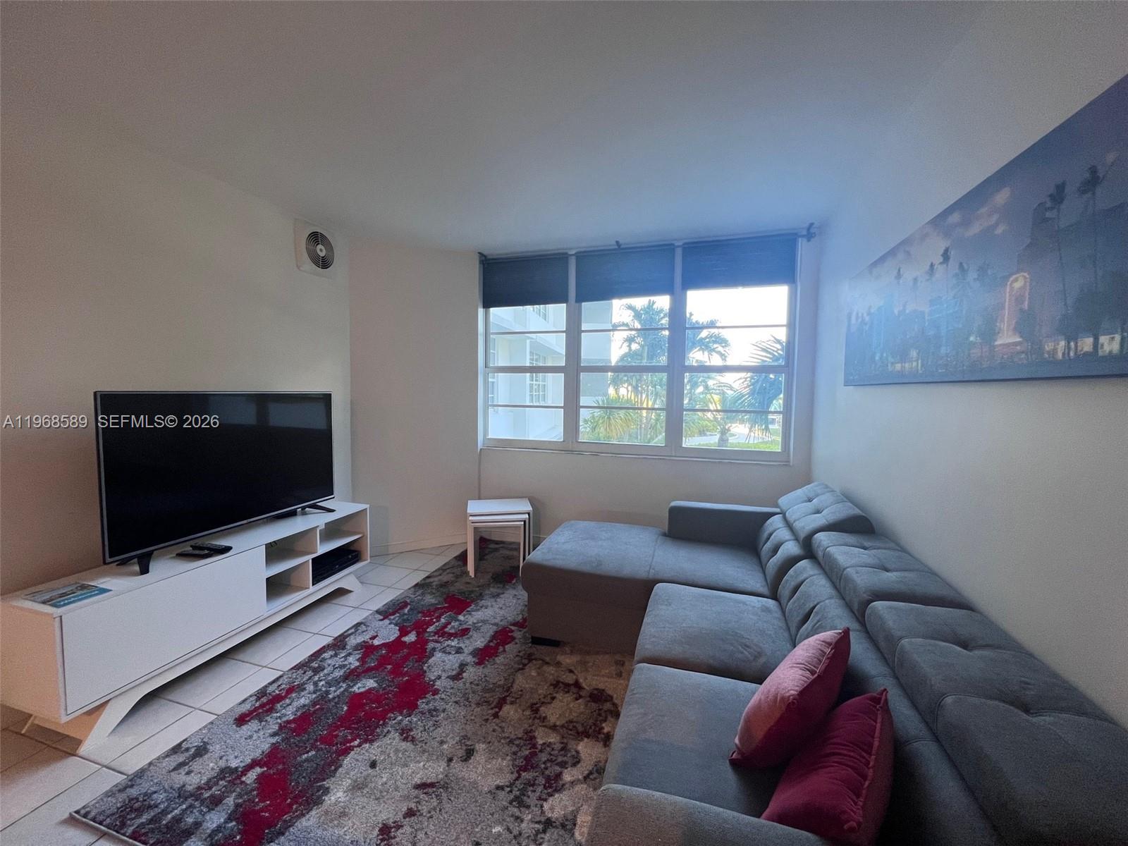 100 Lincoln Rd #415 Miami Beach, FL 33139