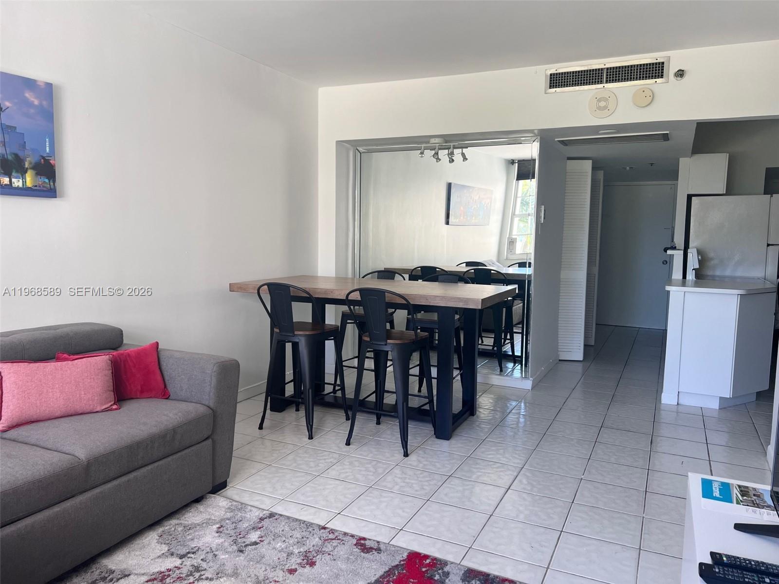 100 Lincoln Rd #415 Miami Beach, FL 33139