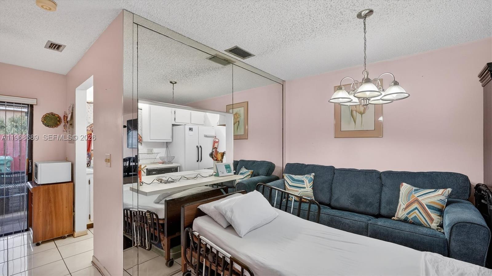 10413 NW 6th St Pembroke Pines, FL 33026