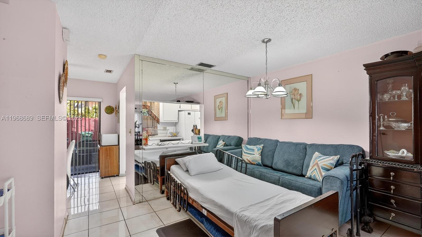 10413 NW 6th St Pembroke Pines, FL 33026