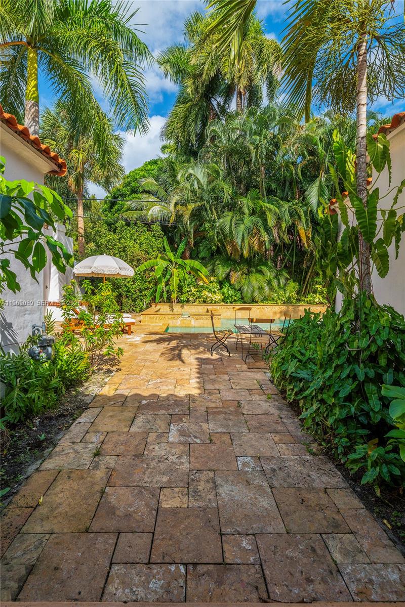 641 NE 57th St Miami, FL 33137