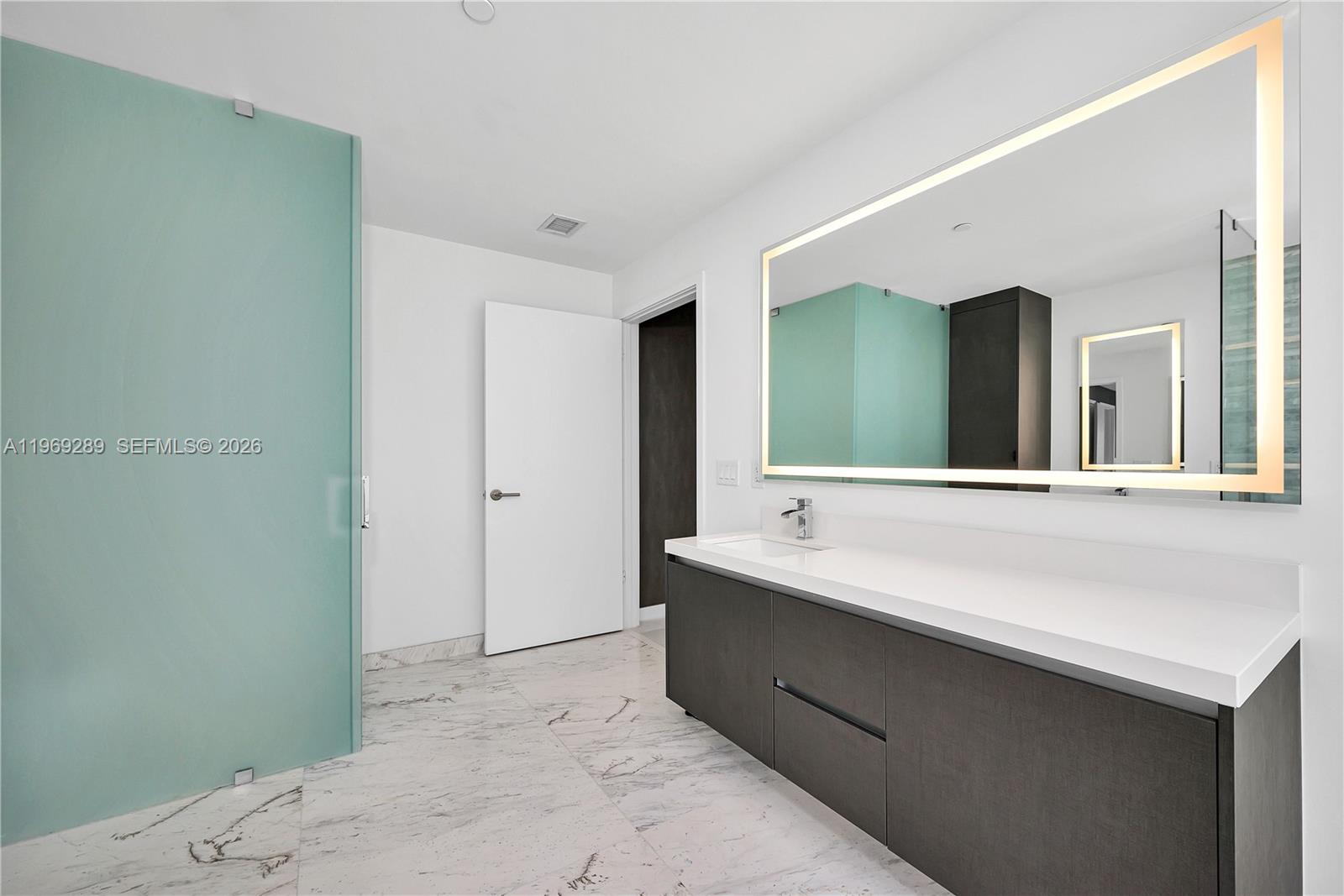 image Paramount Miami Worldcenter25