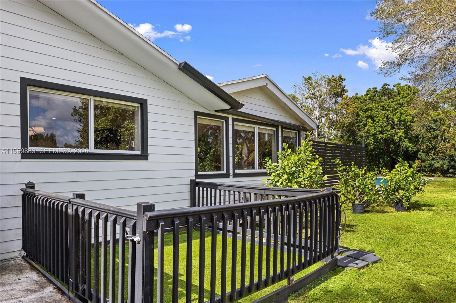 18301 SW 50th St Southwest Ranches, FL 33331