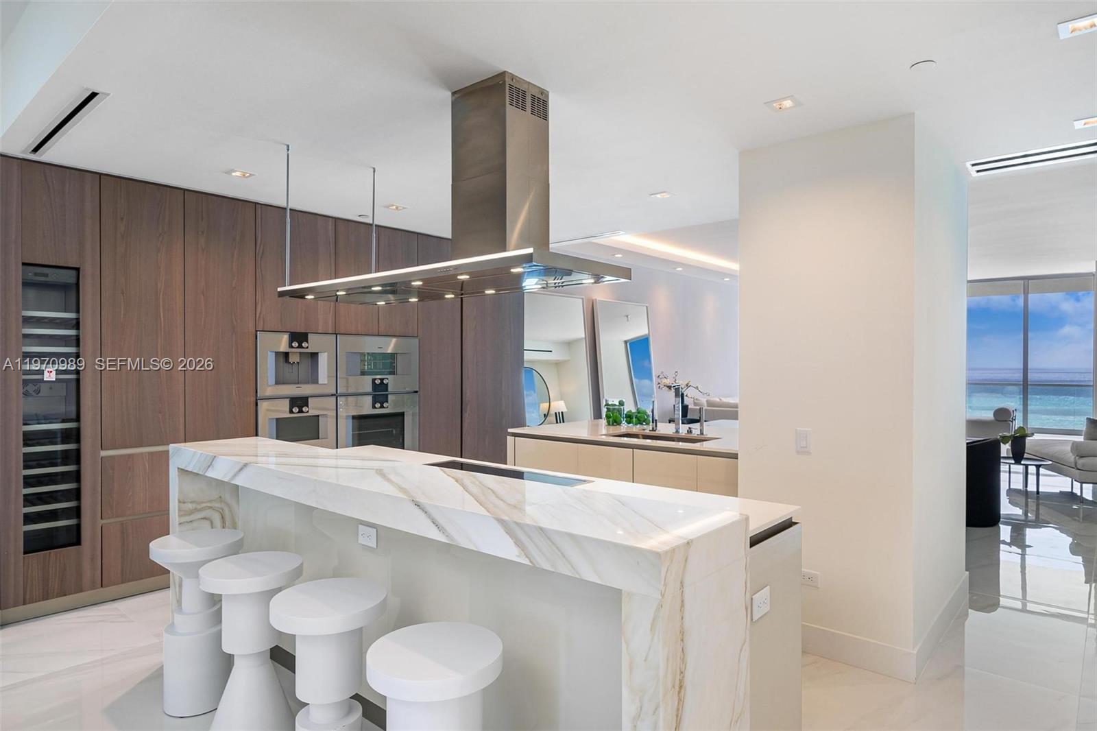 image Turnberry Ocean Club17