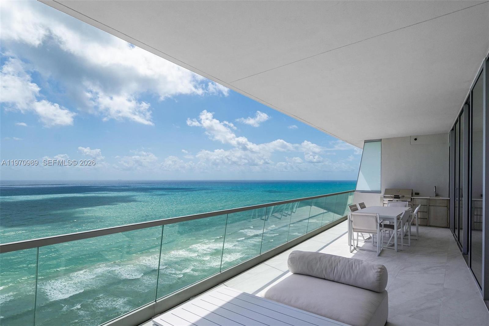 image Turnberry Ocean Club24