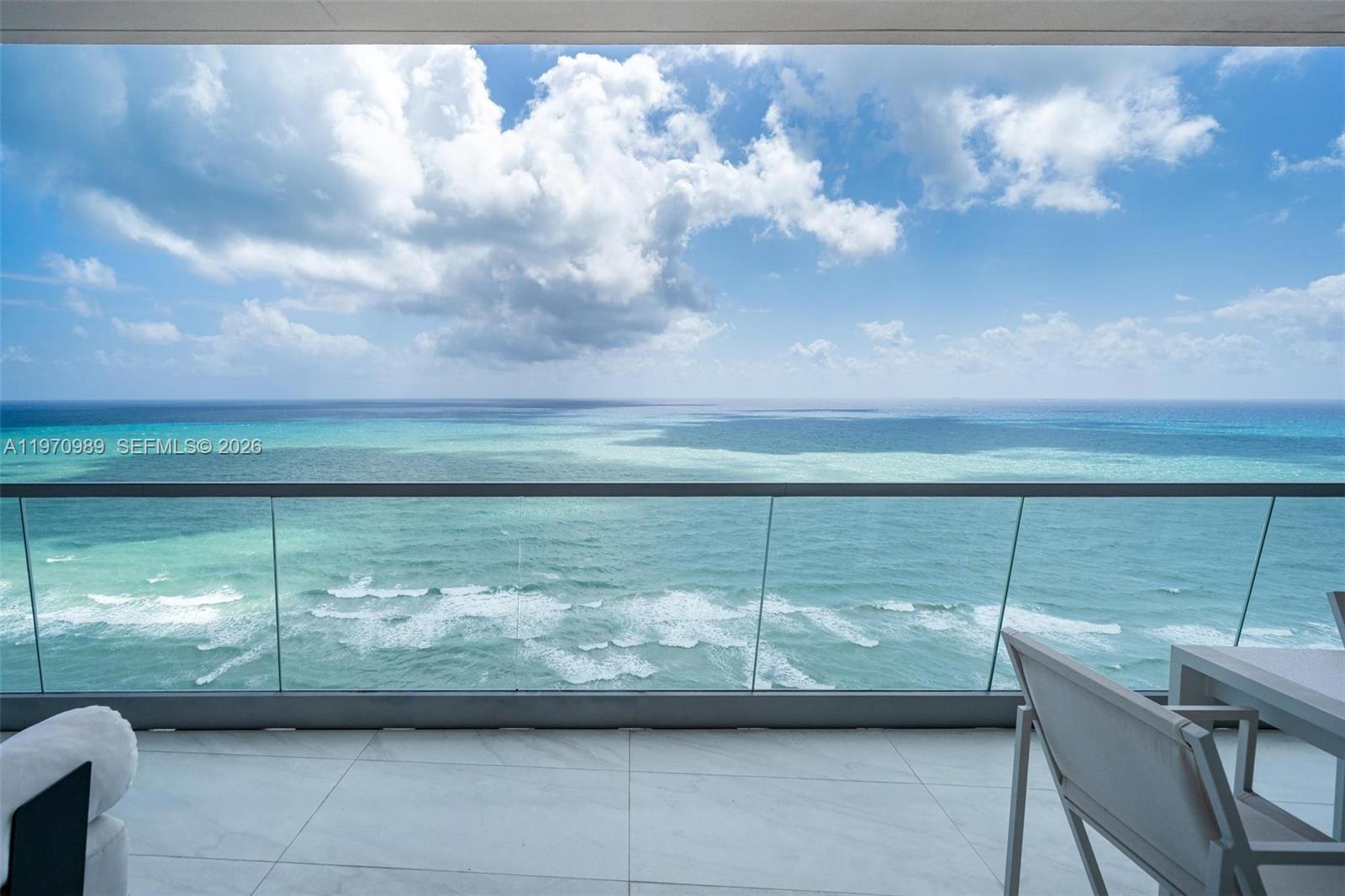 image Turnberry Ocean Club28