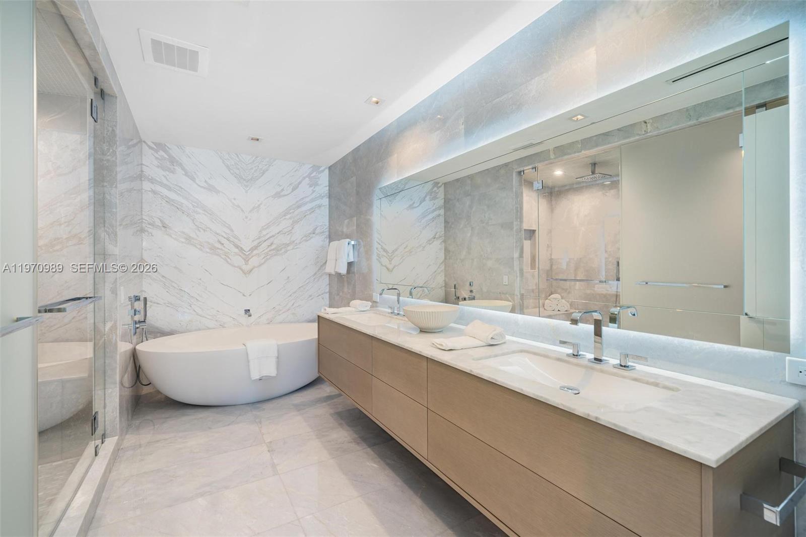 image Turnberry Ocean Club34