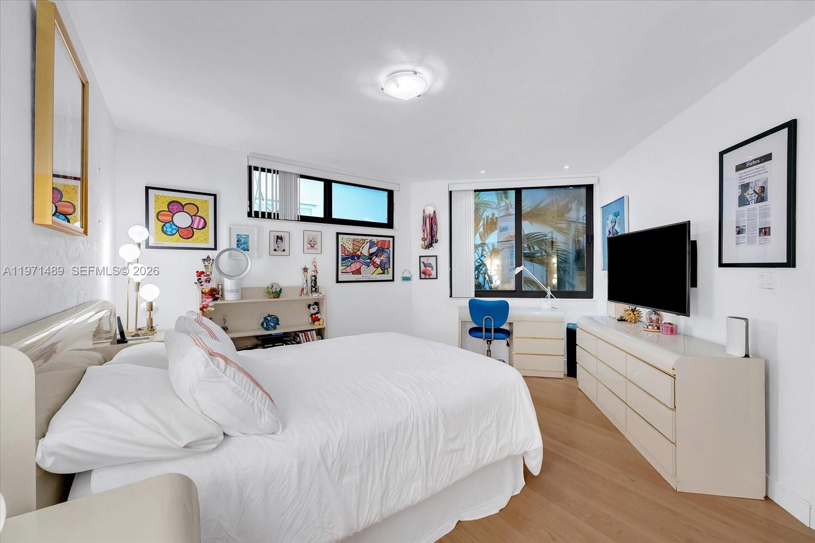 279 N Hibiscus Dr Miami Beach, FL 33139