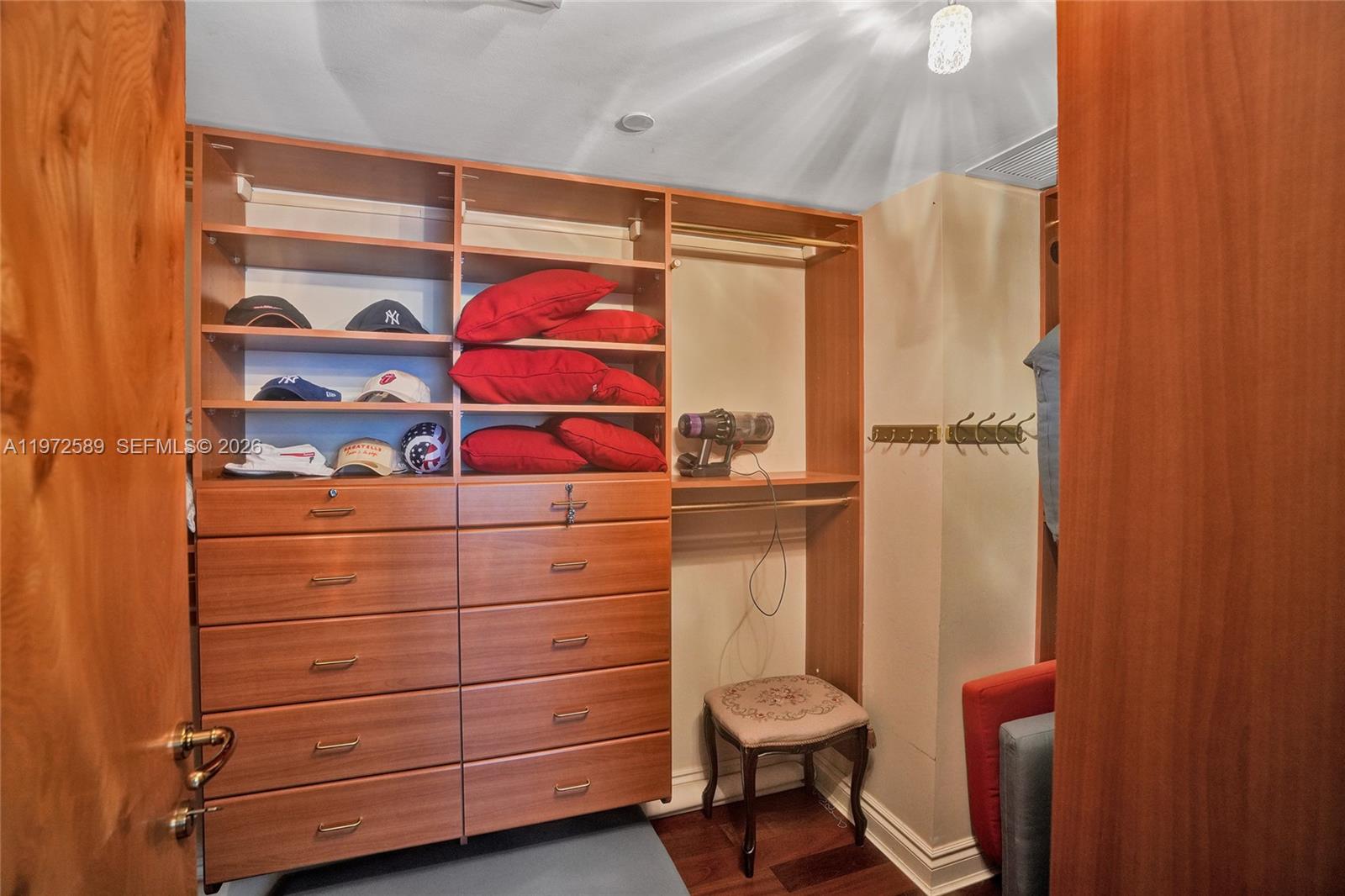 17555 Collins Ave #1701 Sunny Isles Beach, FL 33160