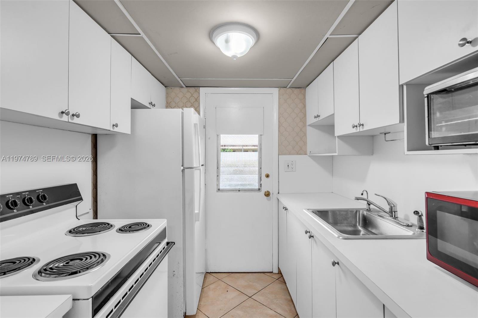 17050 NE 14th Ave #106 Miami, FL 33162