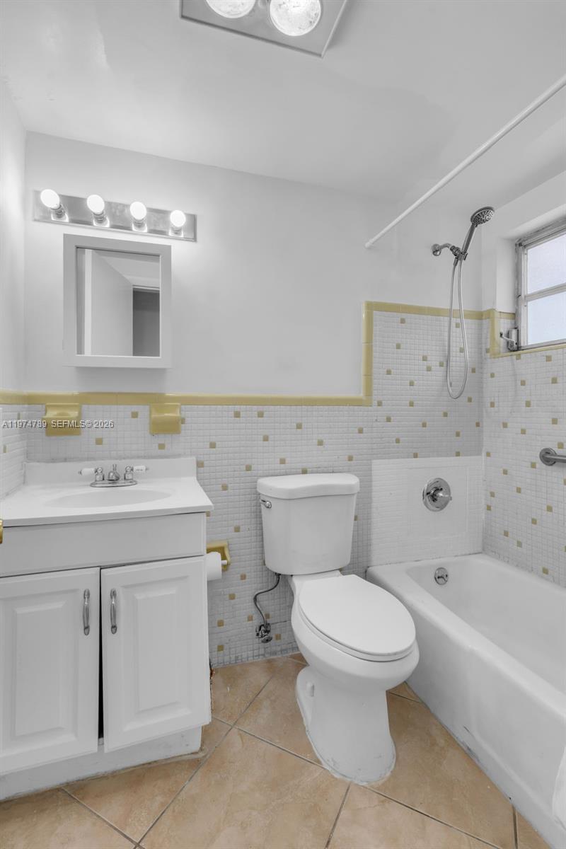 17050 NE 14th Ave #106 Miami, FL 33162